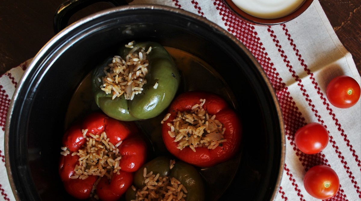 Rezept für veganes Dolma: gefüllte Paprika mit Reis